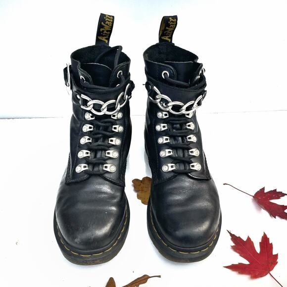 Dr. Martens 1460 Pascal Chain Black Leather Combat Boots | Punk Grunge Classic - Picture 7 of 16